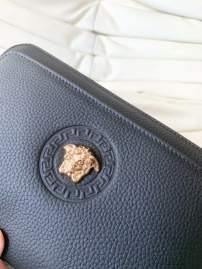 Picture of Versace Wallets _SKUfw146929660fw